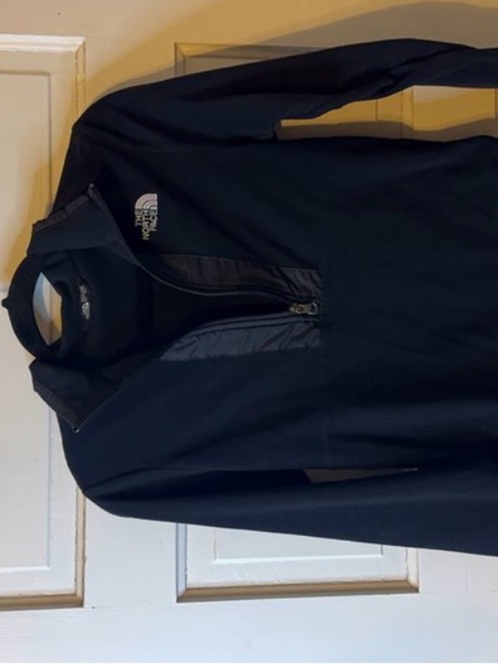 The North Face Black Youth Lightweight Half-Zip Jacket
